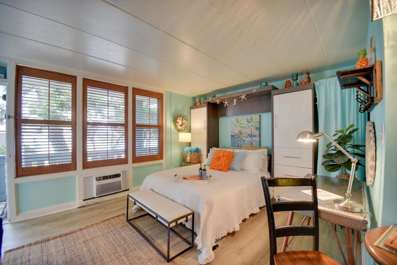 Chic Virginia Beach Retreat - Pool, Steps To Beach Extérieur photo